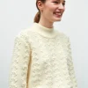 pull en maille motif floral