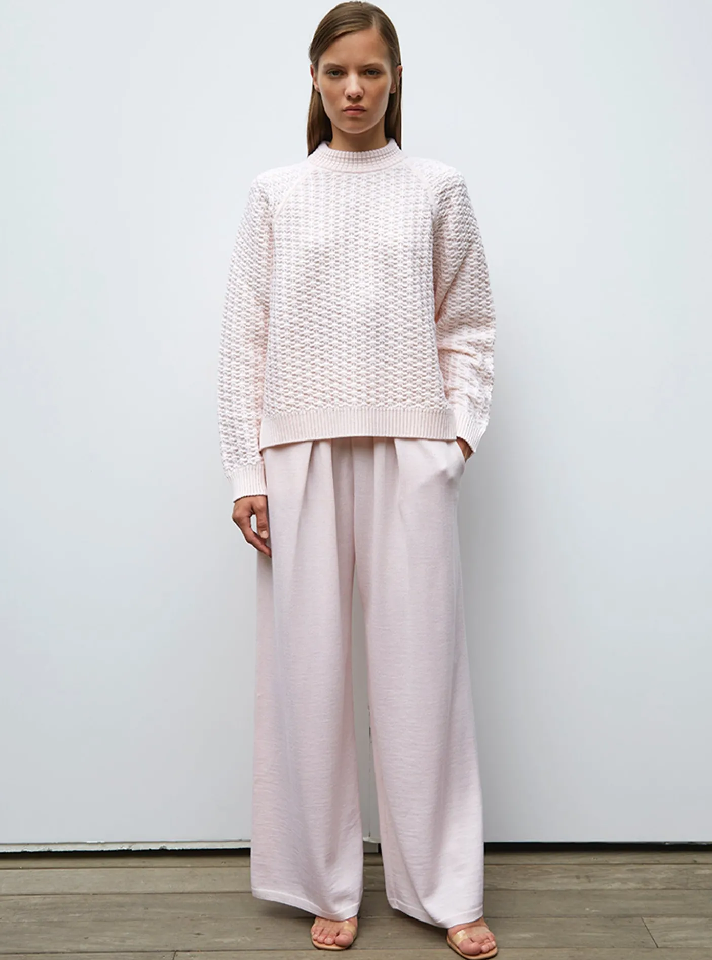 pull loose maille entrelacée