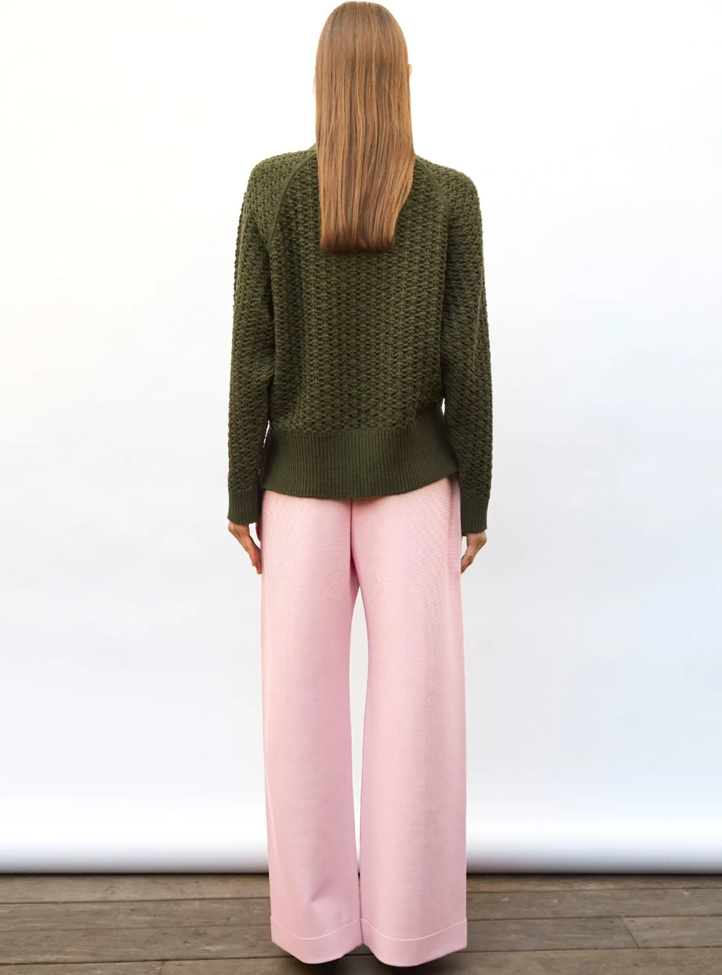 pull loose maille entrelacée