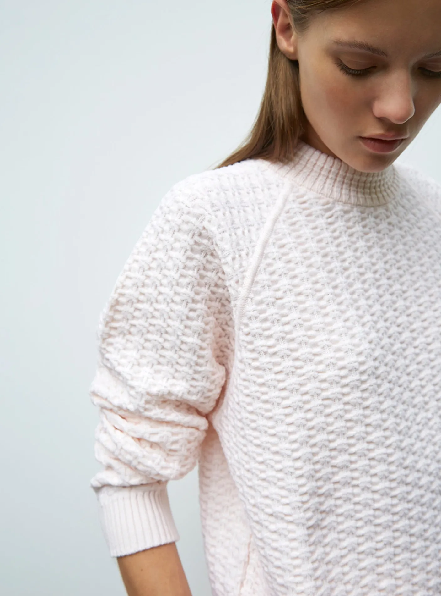 pull loose maille entrelacée