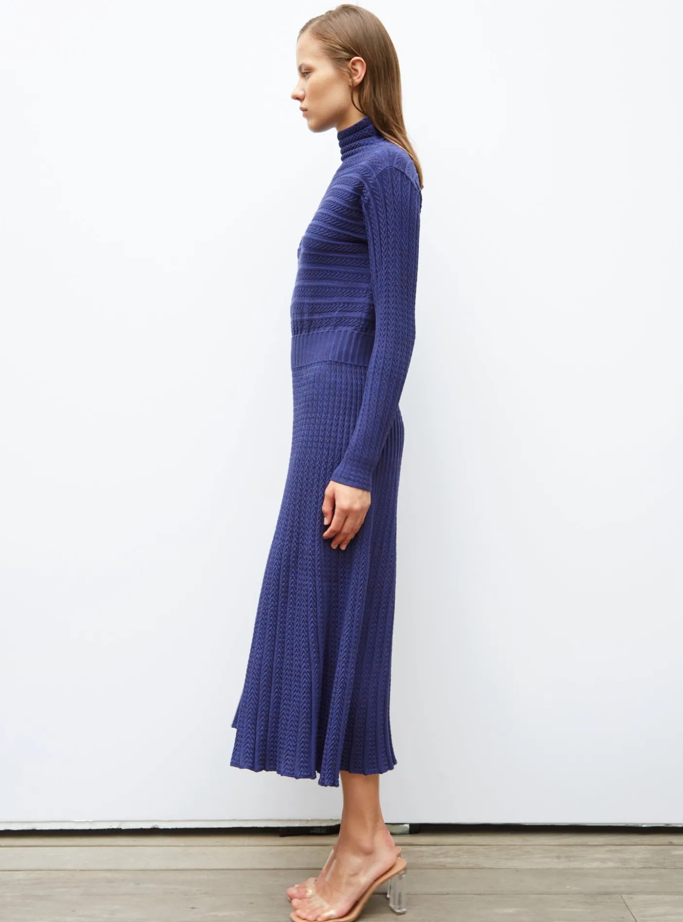 robe longue maille plissée